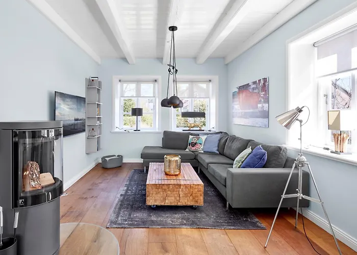 Semesterbostad Maria Gardina 1903 *